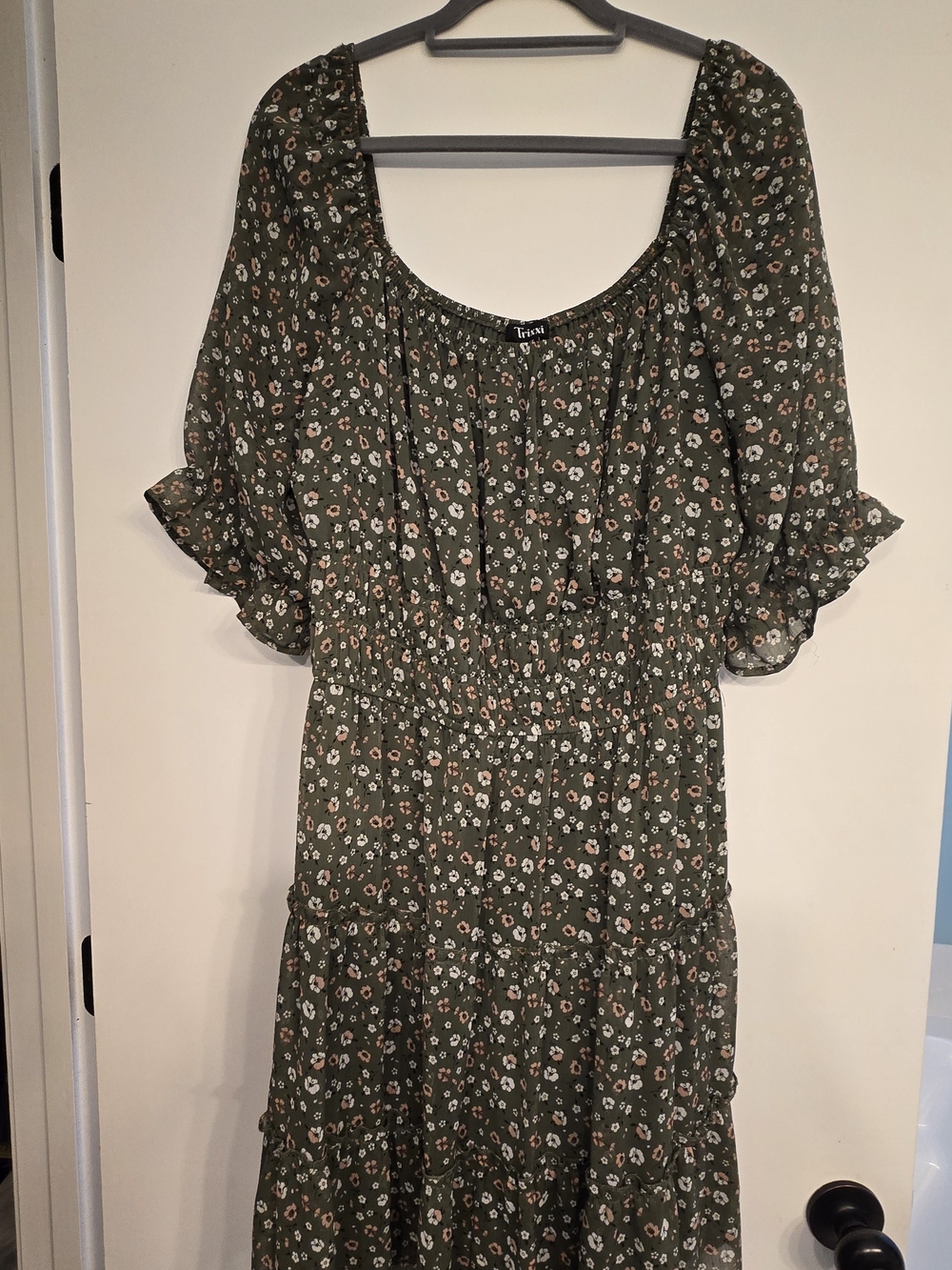 Trixxi Olive Green Floral Tiered Midi Dress
